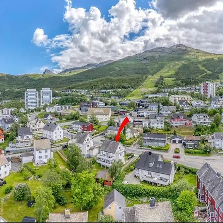 And Mountain With Parking * Narvik